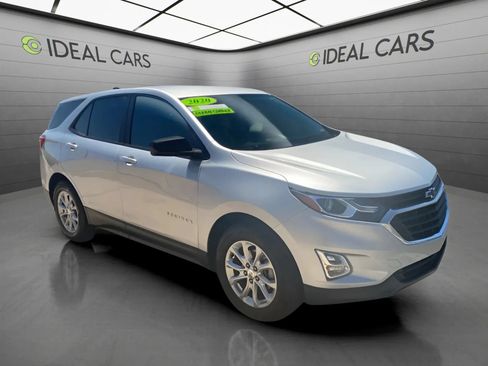 Used 2020 Chevrolet Equinox LS w/ LS Convenience Package FWD image 4