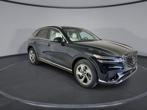 New 2026 Genesis GV70 2.5T Select AWD/4WD image 2