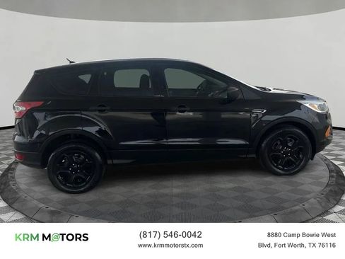 Used 2017 Ford Escape S image 4