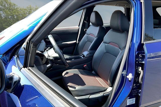 Certified 2025 Nissan Kicks SR AWD/4WD image 20