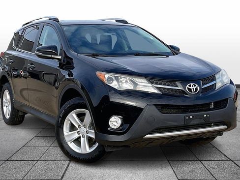 Used 2013 Toyota RAV4 XLE image 2