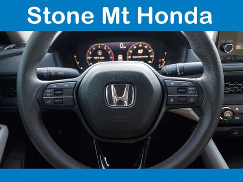 Used 2025 Honda Accord LX image 19