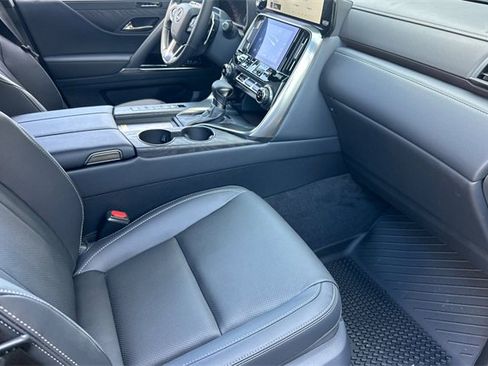 New 2025 Lexus LX 600 4WD w/ Luxury Package image 11