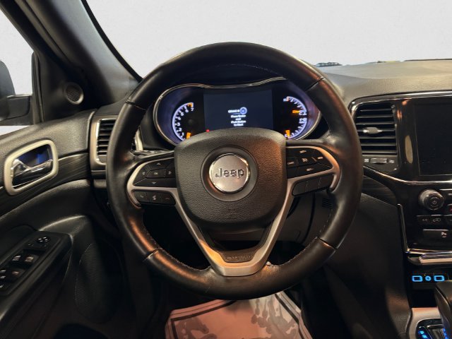 Used 2021 Jeep Grand Cherokee Laredo X AWD/4WD image 13