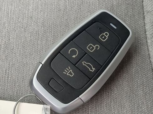 Used 2022 Chevrolet Equinox LT image 31