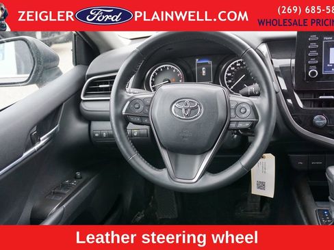 Used 2024 Toyota Camry SE image 13