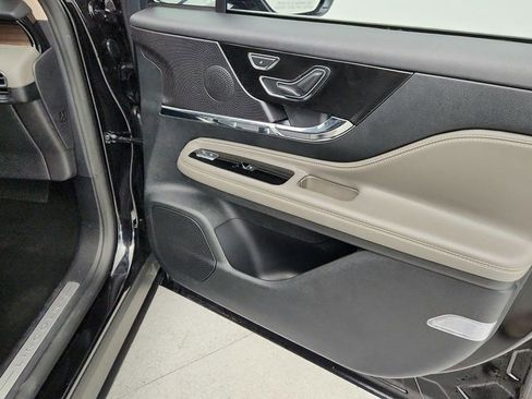Used 2025 Lincoln Corsair Reserve image 25