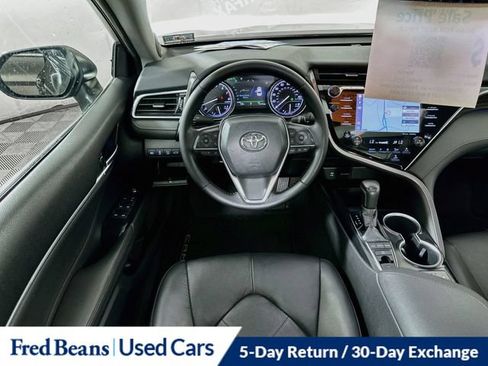 Used 2018 Toyota Camry XLE w/ Driver Assist Package FWD image 29