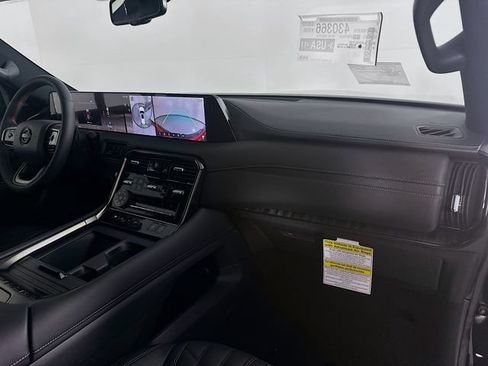 Used 2026 Nissan Armada PRO-4X AWD/4WD image 30