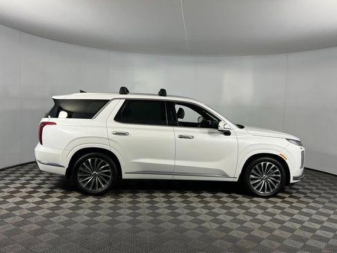 Used 2024 Hyundai Palisade Calligraphy image 5