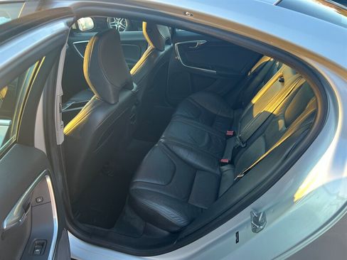 Used 2014 Volvo S60 T5 image 10