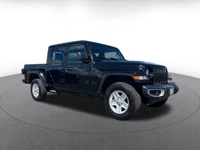 Used 2023 Jeep Gladiator Sport