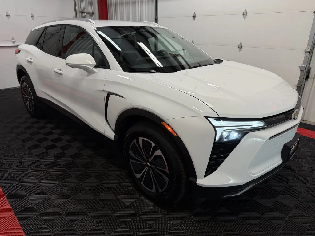 Used 2024 Chevrolet Blazer EV LT AWD/4WD image 5