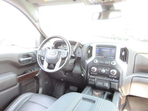 Used 2019 GMC Sierra 1500 SLT w/ SLT Premium Plus Package AWD/4WD image 28