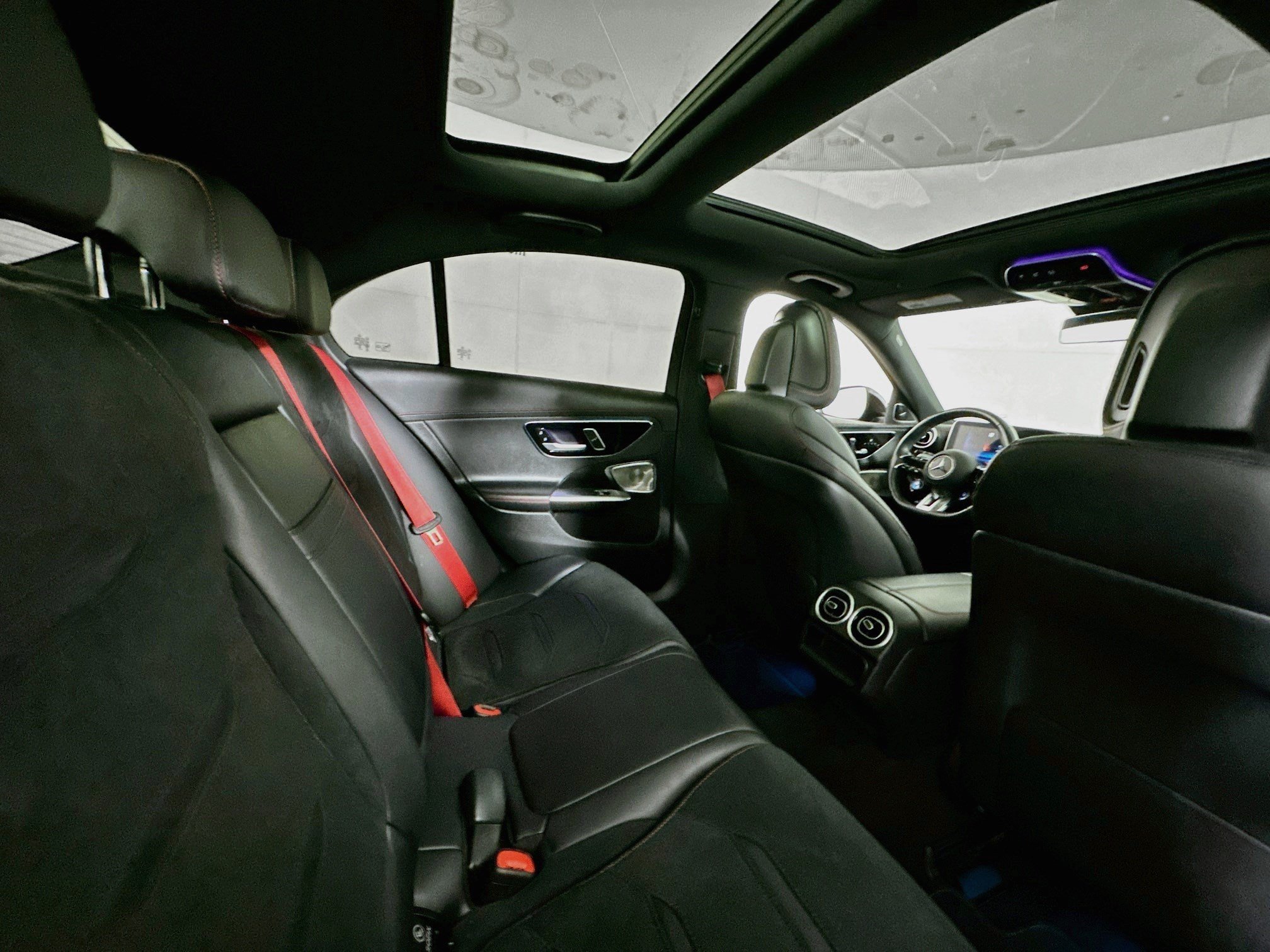 Used 2024 Mercedes-Benz C 43 AMG 4MATIC Sedan image 27