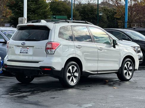 Used 2018 Subaru Forester 2.5i Limited image 3