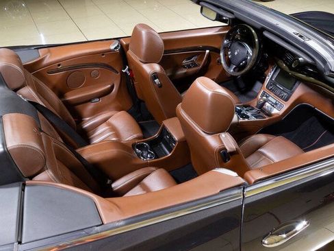 Used 2012 Maserati GranTurismo Convertible RWD image 53