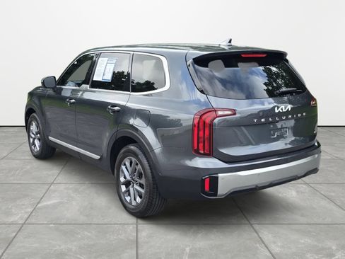Used 2023 Kia Telluride LX AWD/4WD image 6