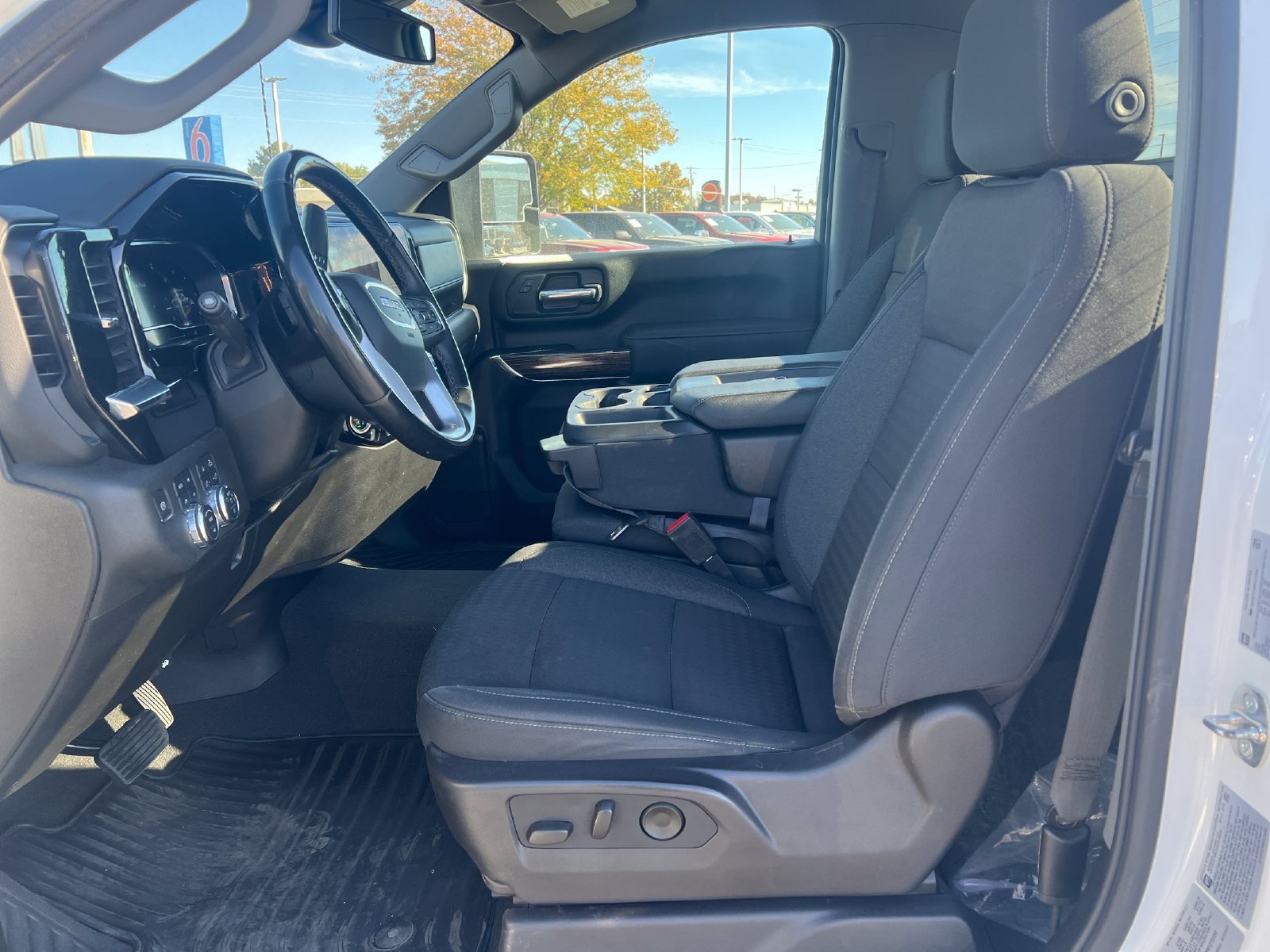 Used 2024 GMC Sierra 3500 SLE w/ SLE Convenience Package AWD/4WD image 10