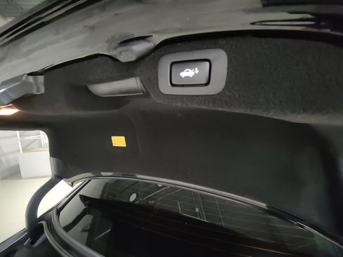 Used 2012 Lexus LS 460 AWD image 10