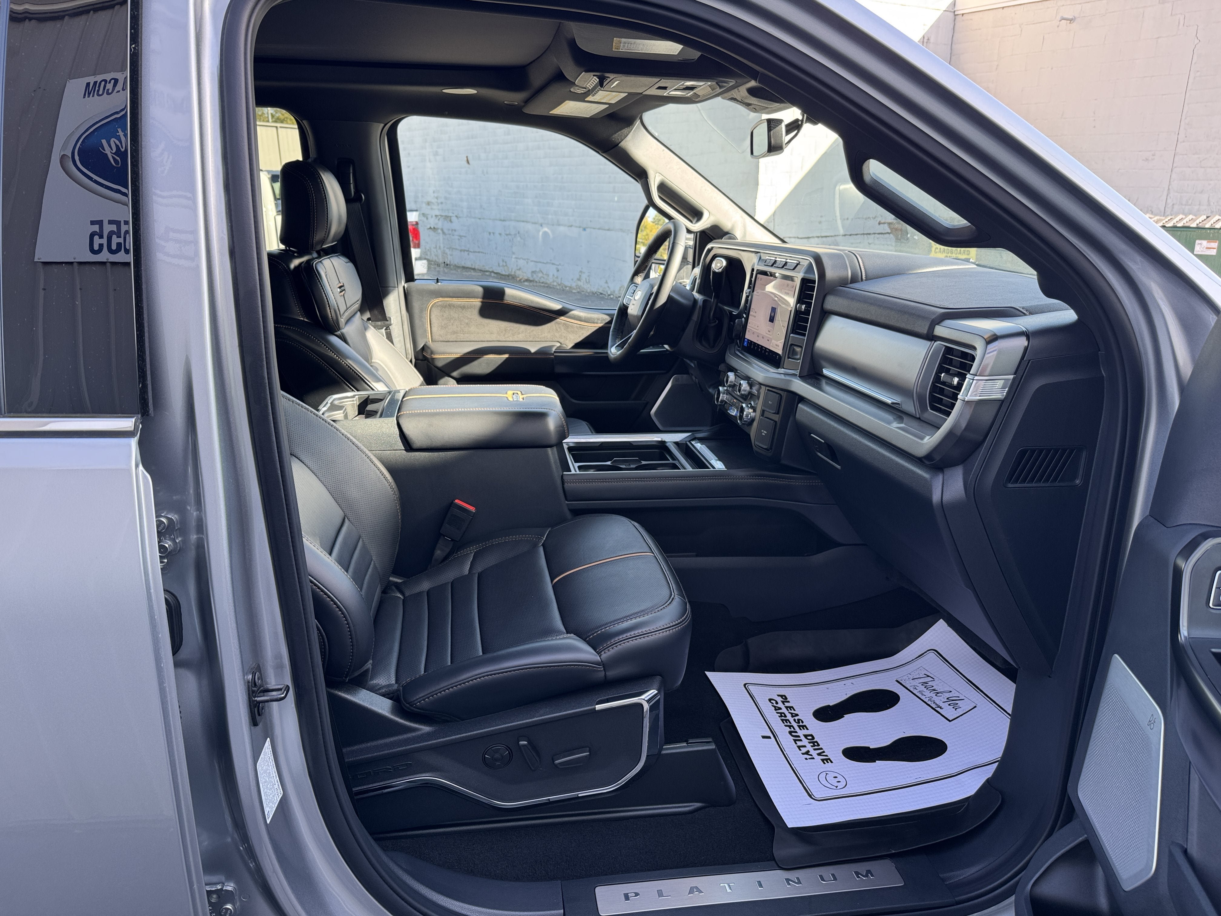 Used 2024 Ford F350 Platinum AWD/4WD image 33