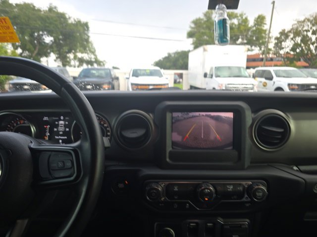 Used 2019 Jeep Wrangler Sport AWD/4WD image 16