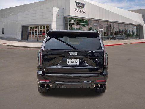 New 2026 Cadillac Escalade ESV V w/ LPO, ONYX Package AWD/4WD image 5