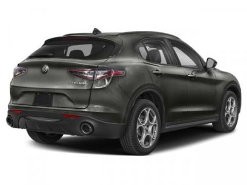 Used 2024 Alfa Romeo Stelvio Veloce image 5