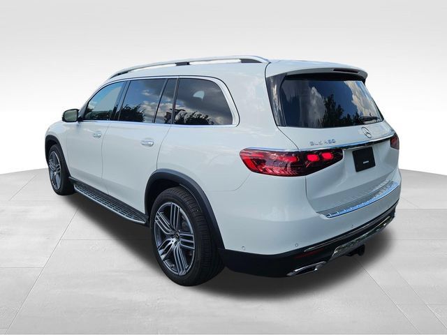 Used 2026 Mercedes-Benz GLS 450 4MATIC image 4