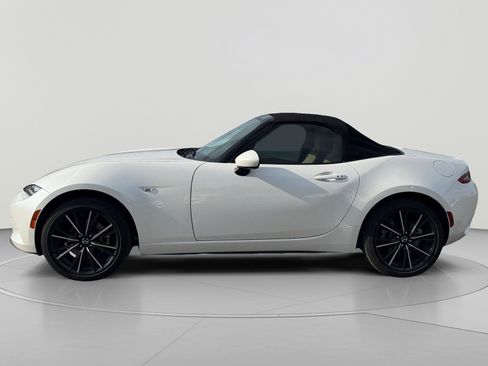 Used 2024 MAZDA MX-5 Miata Grand Touring w/ Weather Package RWD image 2