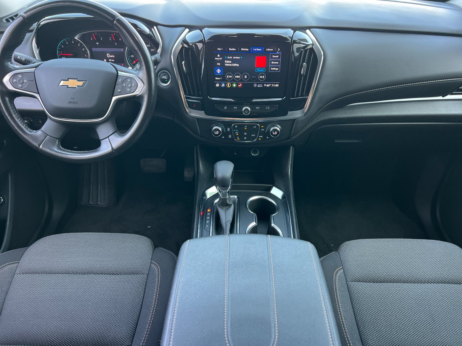Used 2021 Chevrolet Traverse LT FWD image 13