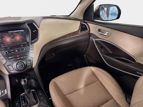 Used 2018 Hyundai Santa Fe Limited AWD/4WD image 26