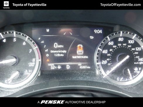 Used 2021 Toyota Highlander Limited image 7