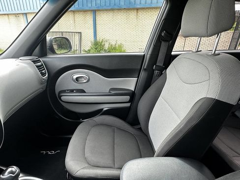Used 2017 Kia Soul FWD image 15