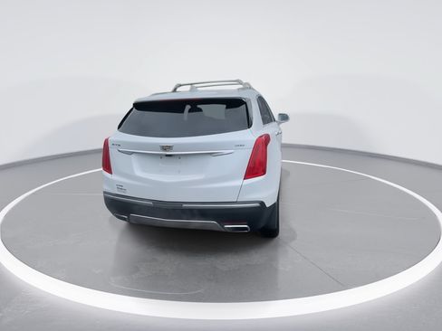 Used 2019 Cadillac XT5 Platinum AWD/4WD image 17