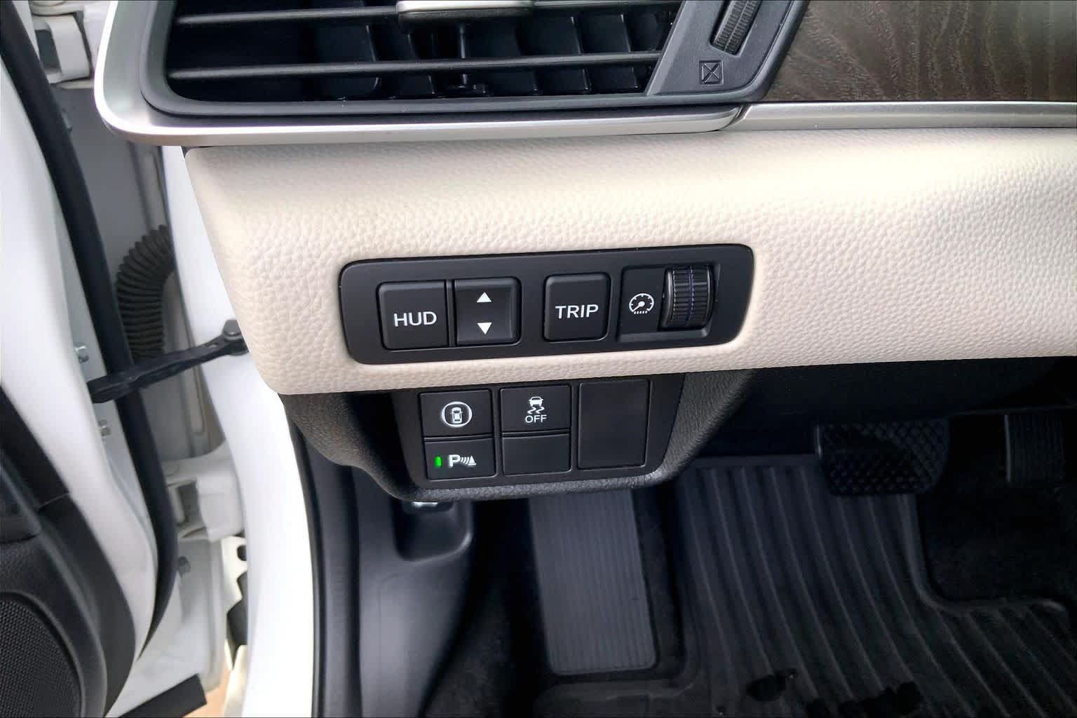 Used 2022 Honda Accord Touring image 32