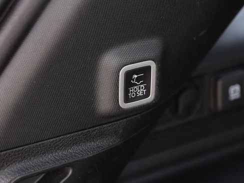 Used 2024 Jeep Grand Cherokee Limited 4xe AWD/4WD image 8