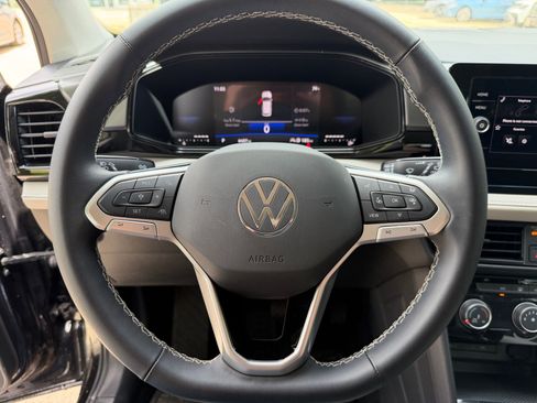 Certified 2025 Volkswagen Taos S FWD image 14