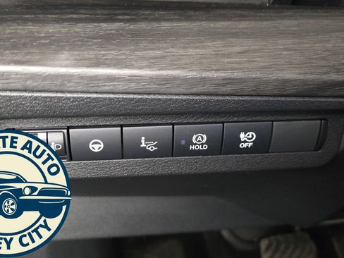 Used 2023 Nissan Ariya ENGAGE image 24