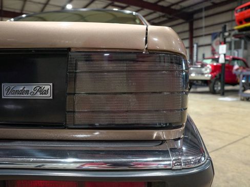 Used 1988 Jaguar XJ Vanden Plas RWD image 39