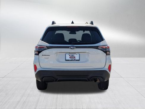 Certified 2025 Subaru Forester AWD/4WD image 4