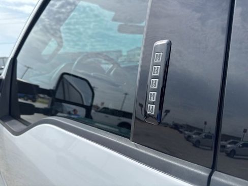 Used 2020 Ford F250 Lariat w/ Lariat Value Package image 13