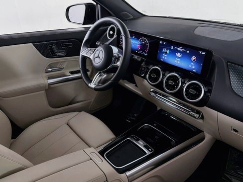 Certified 2026 Mercedes-Benz GLA 250 image 17