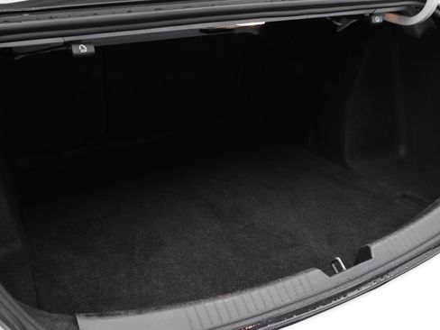 Used 2023 Chevrolet Malibu LT FWD image 30