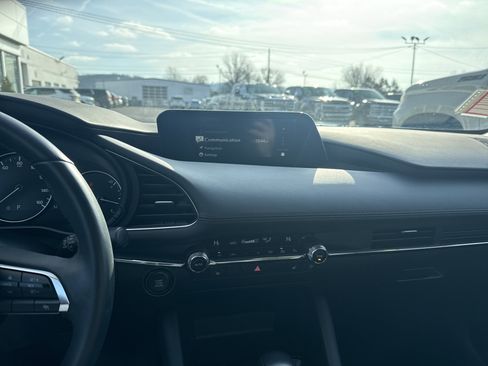 Used 2025 MAZDA MAZDA3 s image 37