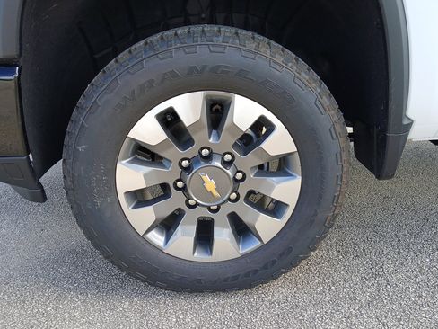 New 2026 Chevrolet Silverado 2500 Custom w/ Custom Convenience Package image 28