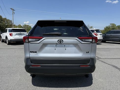 Used 2024 Toyota RAV4 LE FWD image 5