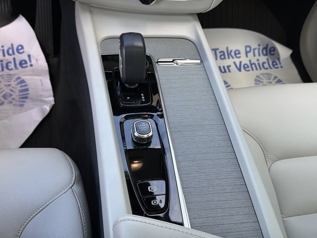 Certified 2024 Volvo XC60 B5 Plus w/ Protection Package Premier AWD/4WD image 22