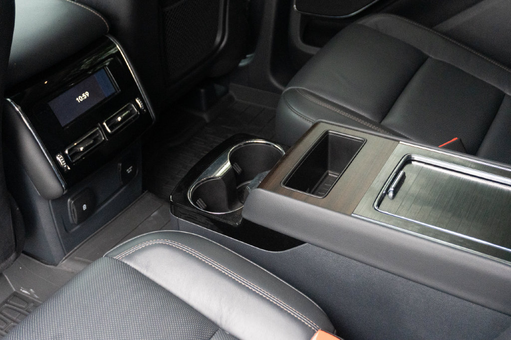 Used 2025 Lincoln Aviator Reserve w/ Jet Appearance Package RWD image 26