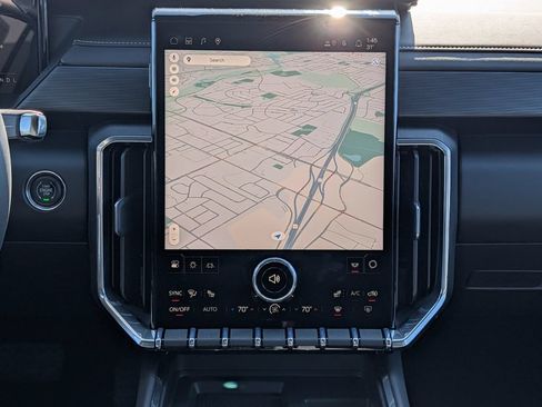 New 2026 GMC Acadia Elevation w/ Elevation Premium Package AWD/4WD image 10
